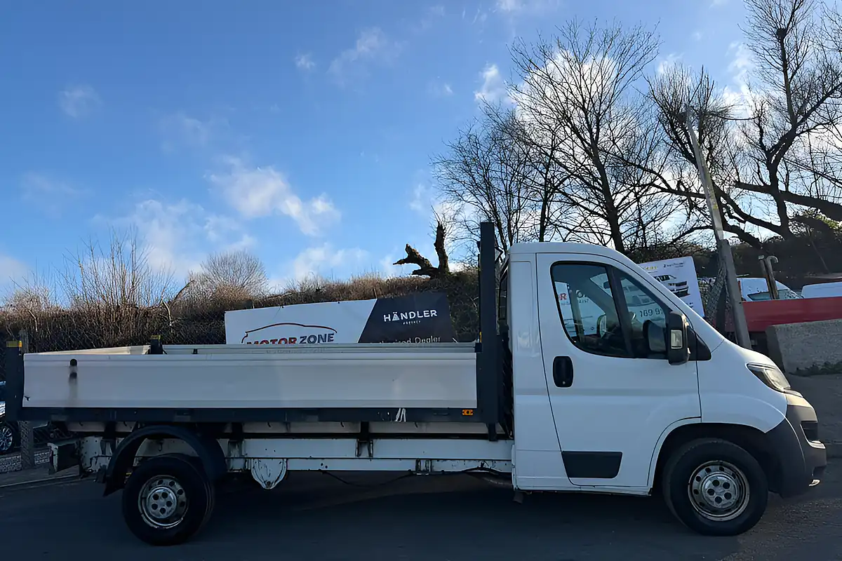Used 2017 Peugeot Boxer 335 L3 White - Interior and Exterior details 13