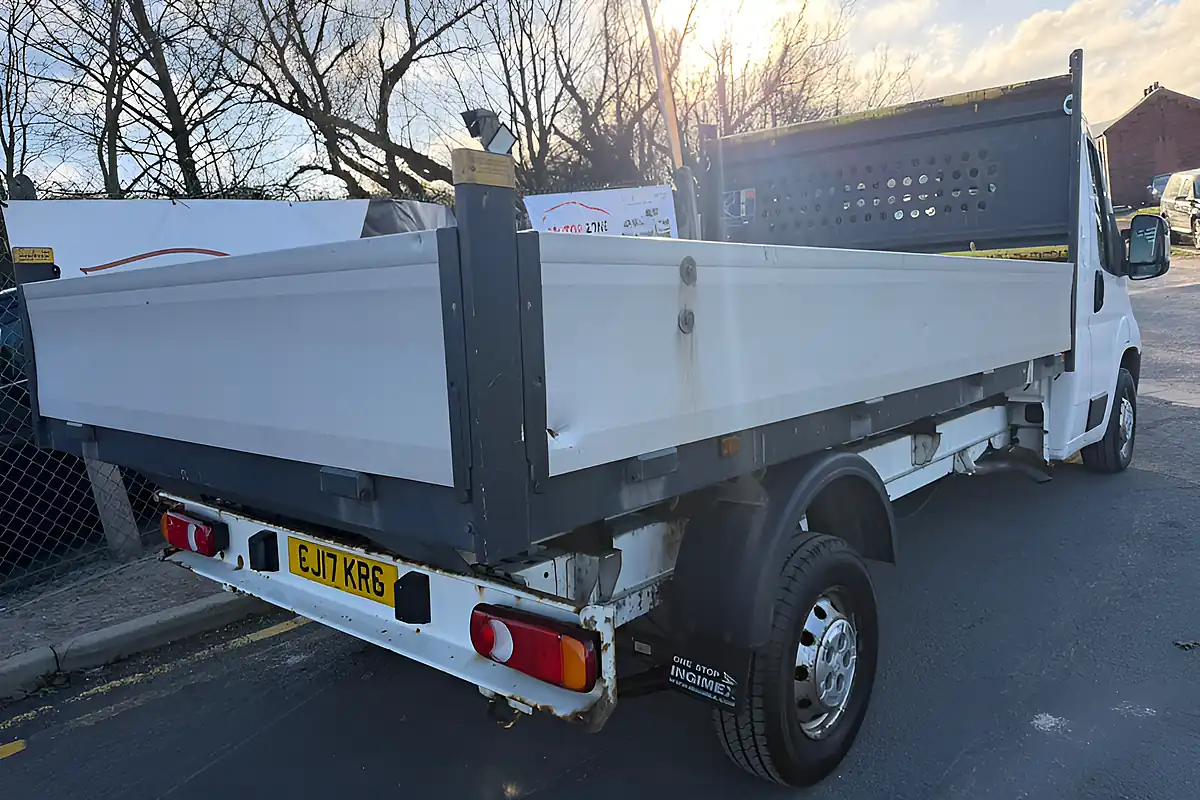 Used 2017 Peugeot Boxer 335 L3 White - Interior and Exterior details 16