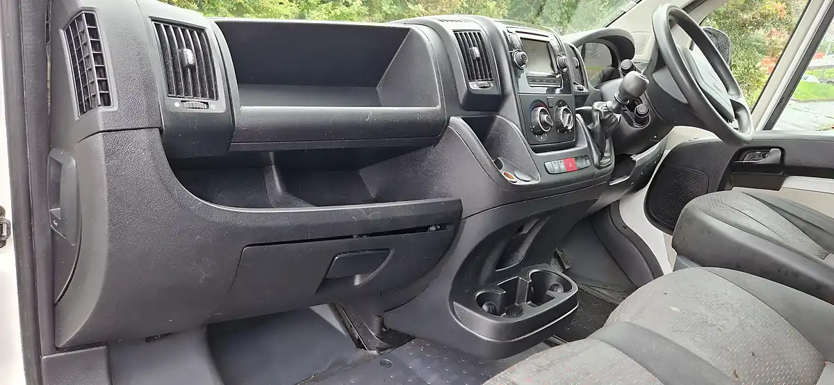 Used 2017 Peugeot Boxer 335 Professional L3h2 Blue White - Interior and Exterior details 19