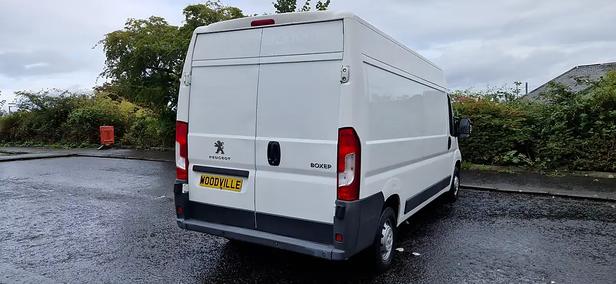 Used 2017 Peugeot Boxer 335 Professional L3h2 Blue White - Interior and Exterior details 8