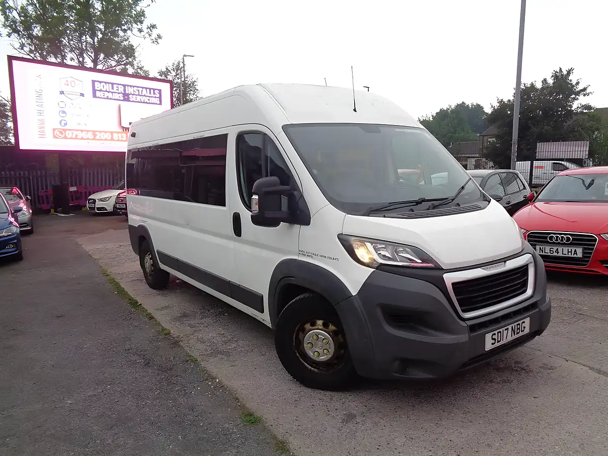 Used 2017 Peugeot Boxer 435 L3 H2 White - Front View