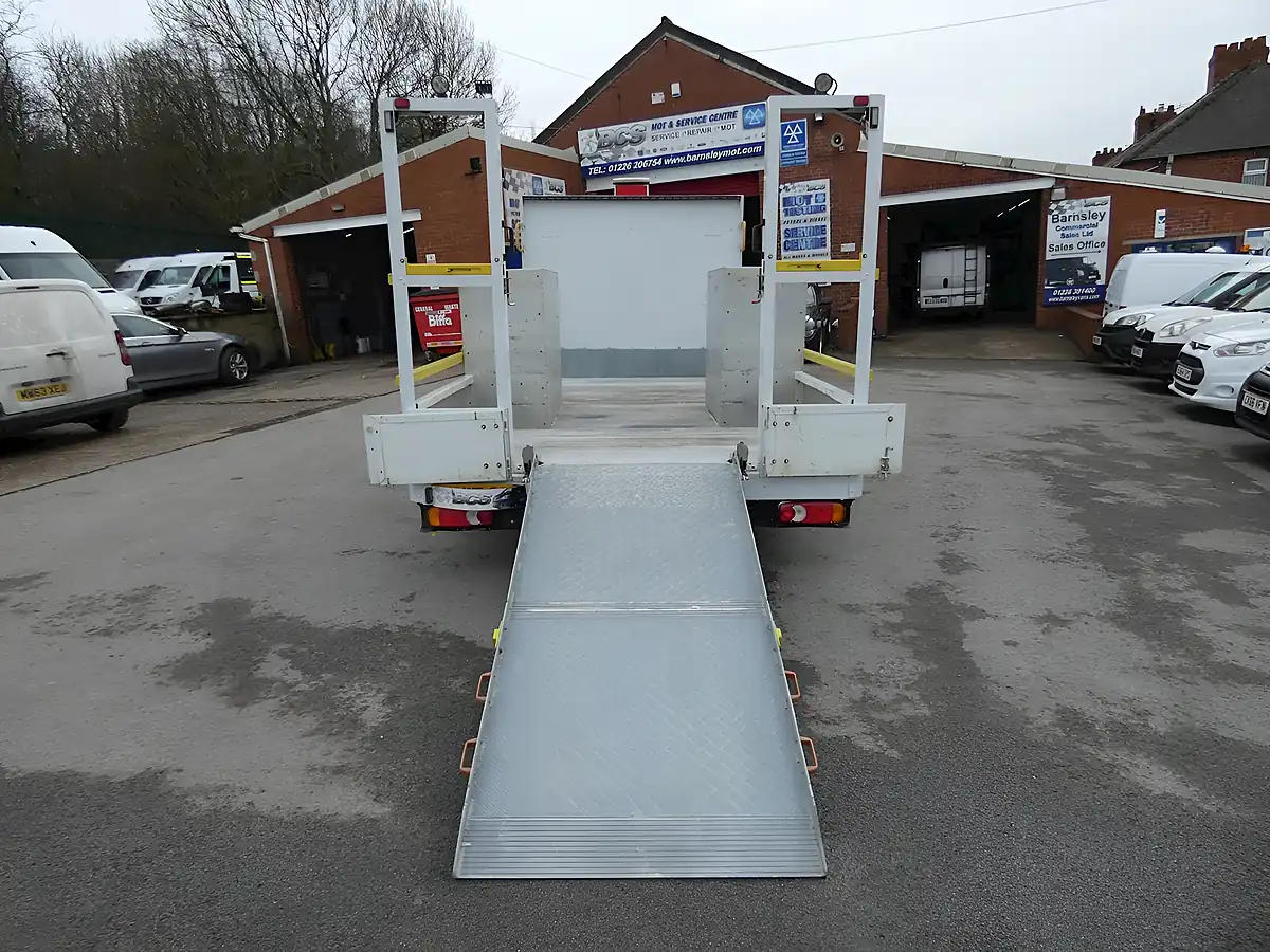 Used 2017 Peugeot Boxer Highways Maintenance White - Interior and Exterior details 3