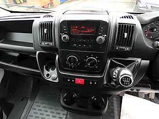 Used 2017 Peugeot Boxer Highways Maintenance White - Interior and Exterior details 8