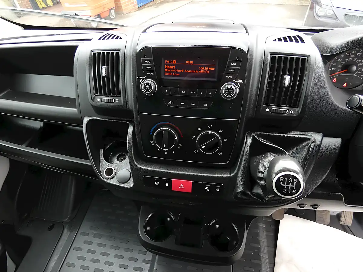 Used 2017 Peugeot Boxer Highways Maintenance White - Interior and Exterior details 8