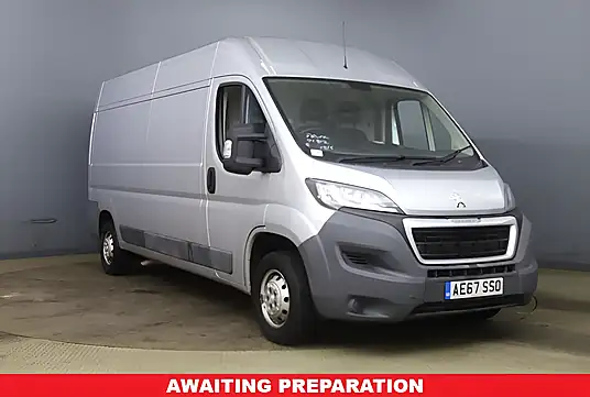 2017 Peugeot Boxer Professional 2.0 BlueHDi