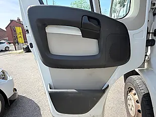 Used 2017 Peugeot Boxer Professional White - Interior and Exterior details 14