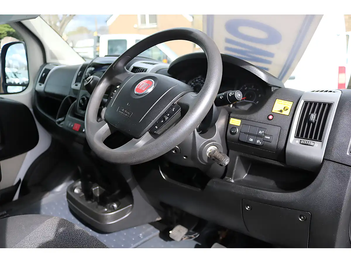 Used 2017 Peugeot Boxer Xlwb L4H3 White - Interior and Exterior details 14