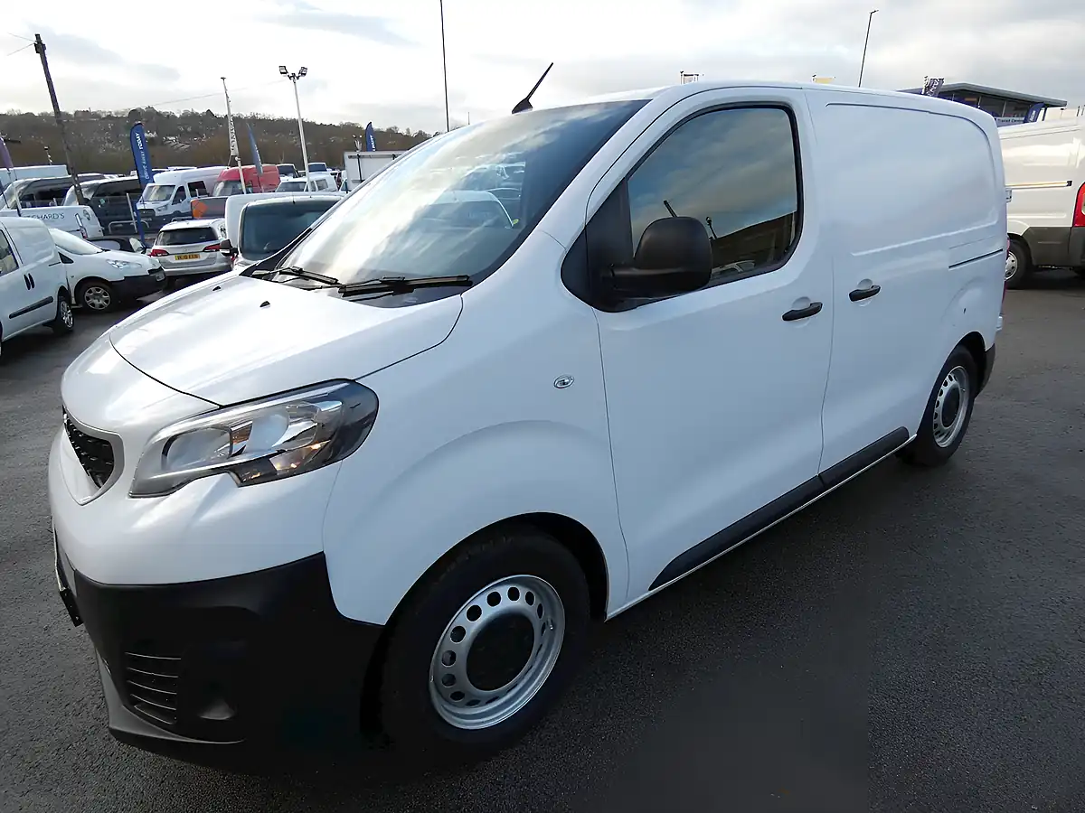 Used 2017 Peugeot Expert 1000 S White - Interior and Exterior details 13