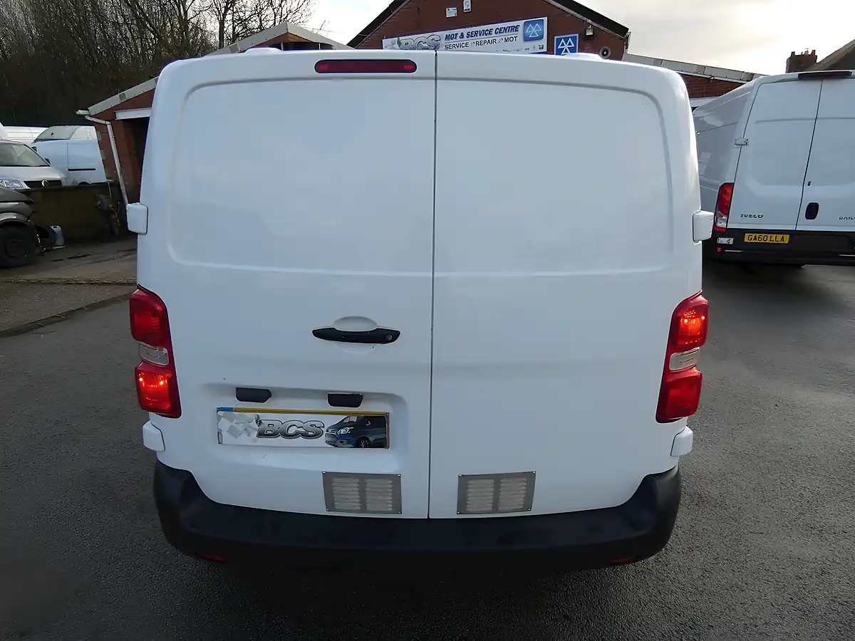 Used 2017 Peugeot Expert 1000 S White - Interior and Exterior details 14