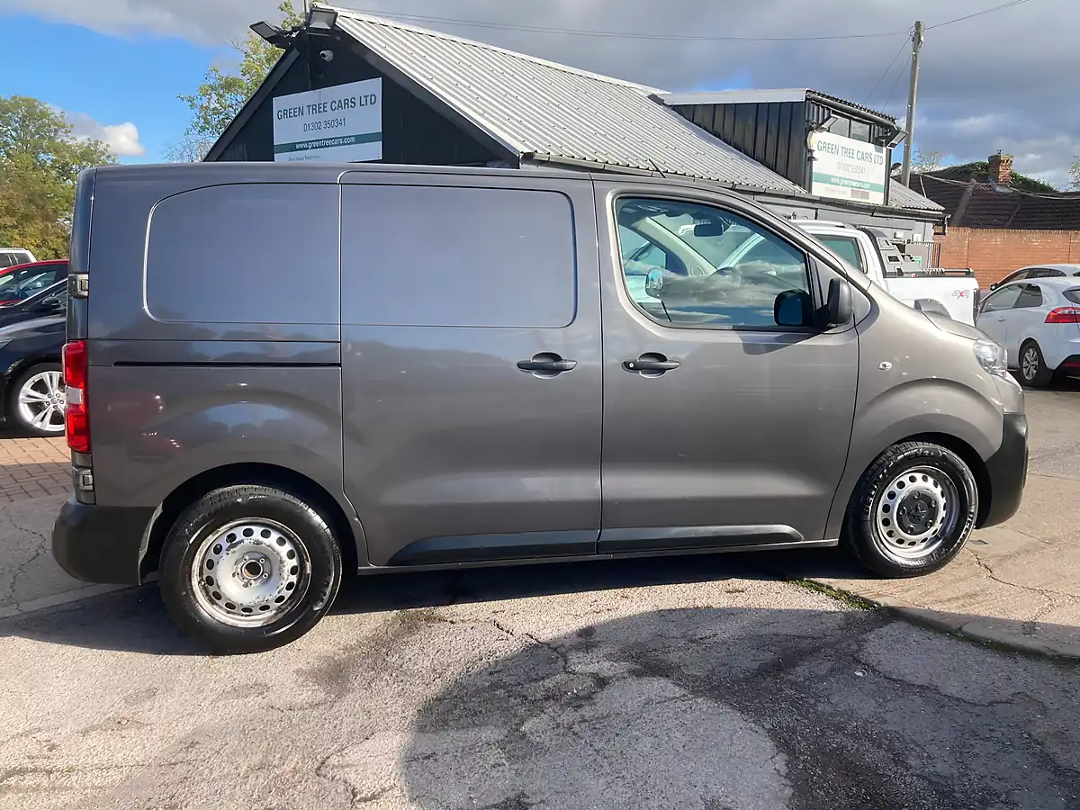 Used 2017 Peugeot Expert Professional Compact Panel Van Grey - Interior and Exterior details 4
