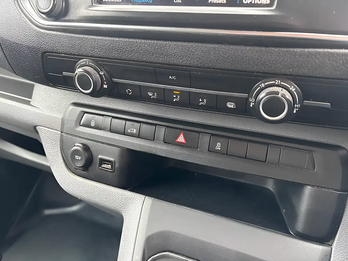 Used 2017 Peugeot Expert Professional Compact Panel Van Swb White - Interior and Exterior details 12