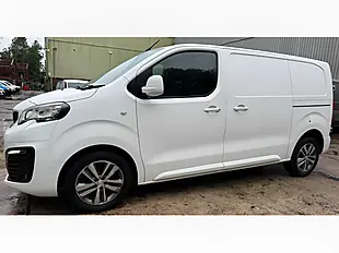 Used 2017 Peugeot Expert Professional Plus White - Interior and Exterior details 11
