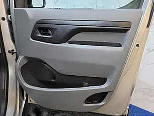 Used 2017 Peugeot Expert Professional Standard Silver - Interior and Exterior details 17