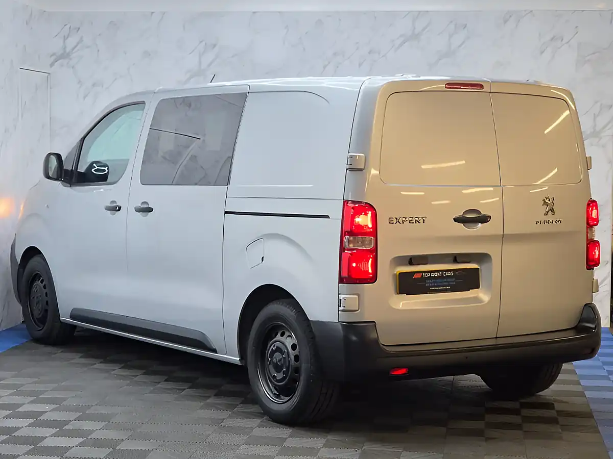 Used 2017 Peugeot Expert Professional Standard Silver - Interior and Exterior details 7