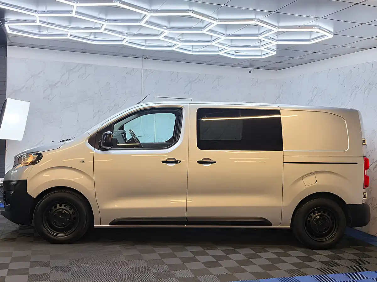 Used 2017 Peugeot Expert Professional Standard Silver - Interior and Exterior details 8