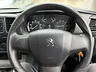 Used 2017 Peugeot Expert Professional Standard White - Interior and Exterior details 17