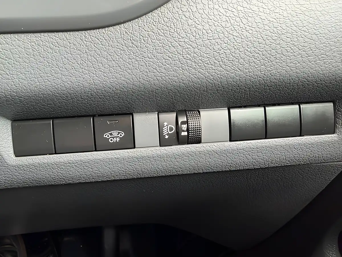 Used 2017 Peugeot Expert Professional Standard White - Interior and Exterior details 19