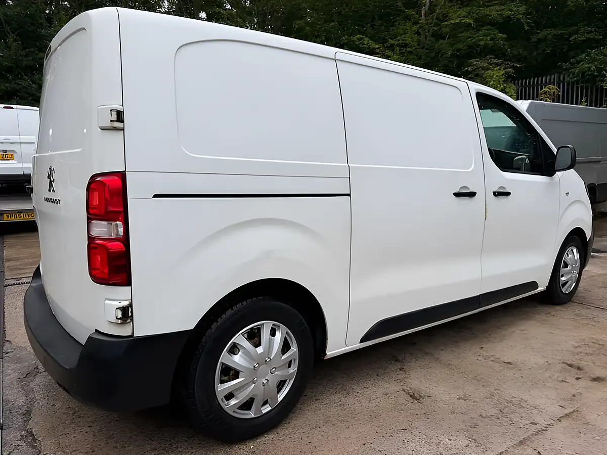 Used 2017 Peugeot Expert Professional Standard White - Interior and Exterior details 9