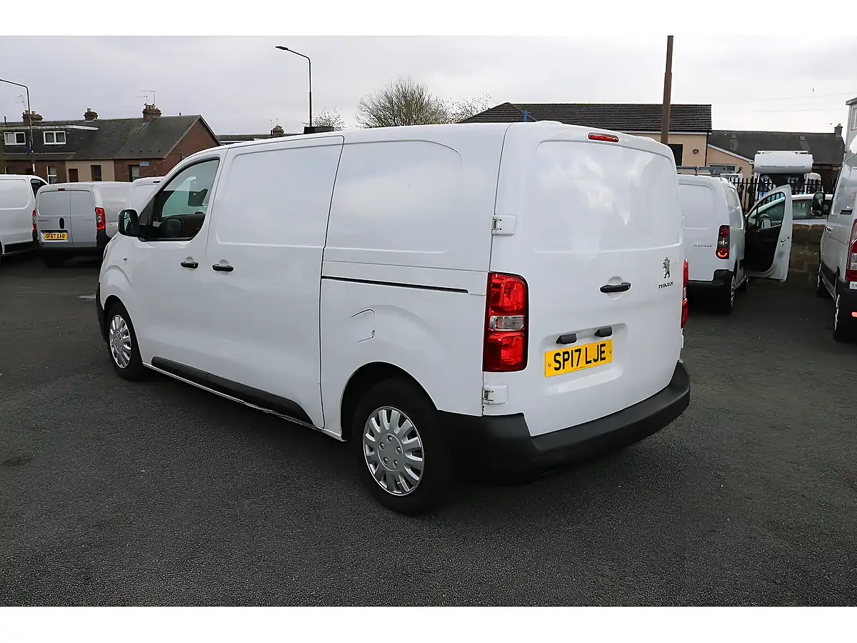 Used 2017 Peugeot Expert Professional White - Interior and Exterior details 5