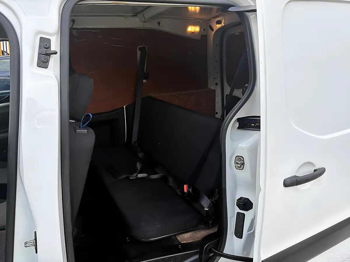 Used 2017 Peugeot Partner 854 Professional L1 White - Interior and Exterior details 13