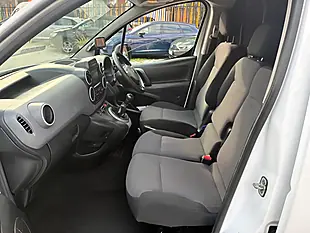 Used 2017 Peugeot Partner 854 Professional L1 White - Interior and Exterior details 14