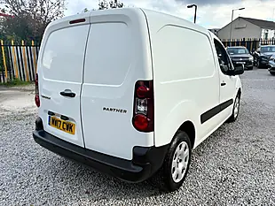 Used 2017 Peugeot Partner 854 Professional L1 White - Interior and Exterior details 5