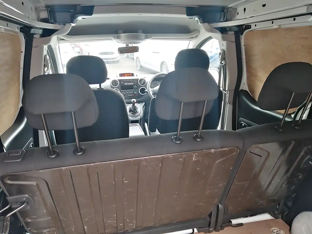 Used 2017 Peugeot Partner Crew Van L2 715S White - Interior and Exterior details 18