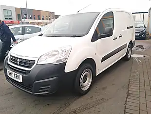Used 2017 Peugeot Partner Crew Van L2 715S White - Interior and Exterior details 7