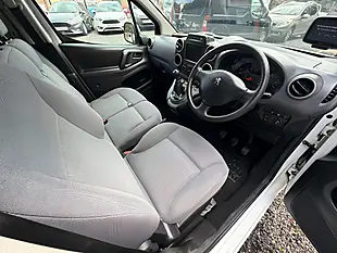 Used 2017 Peugeot Partner Professional L1 Blue White - Interior and Exterior details 12