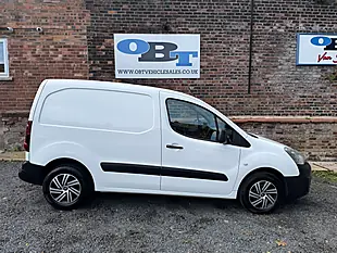 Used 2017 Peugeot Partner Professional L1 Blue White - Interior and Exterior details 2