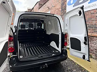 Used 2017 Peugeot Partner Professional L1 Blue White - Interior and Exterior details 9