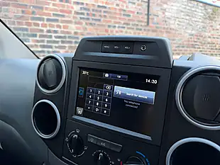Used 2017 Peugeot Partner Professional Silver - Interior and Exterior details 17