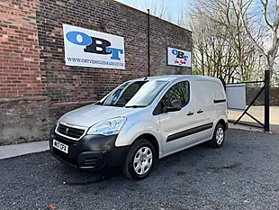 Used 2017 Peugeot Partner Professional Silver - Interior and Exterior details 2
