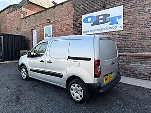 Used 2017 Peugeot Partner Professional Silver - Interior and Exterior details 6