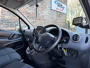 Used 2017 Peugeot Partner Professional Silver - Interior and Exterior details 8