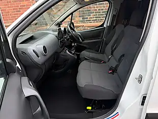 Used 2017 Peugeot Partner Professional White - Interior and Exterior details 10