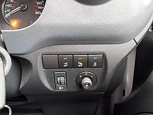 Used 2017 Peugeot Partner Professional White - Interior and Exterior details 16
