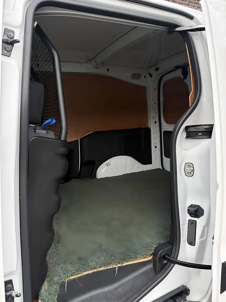 Used 2017 Peugeot Partner Professional White - Interior and Exterior details 19