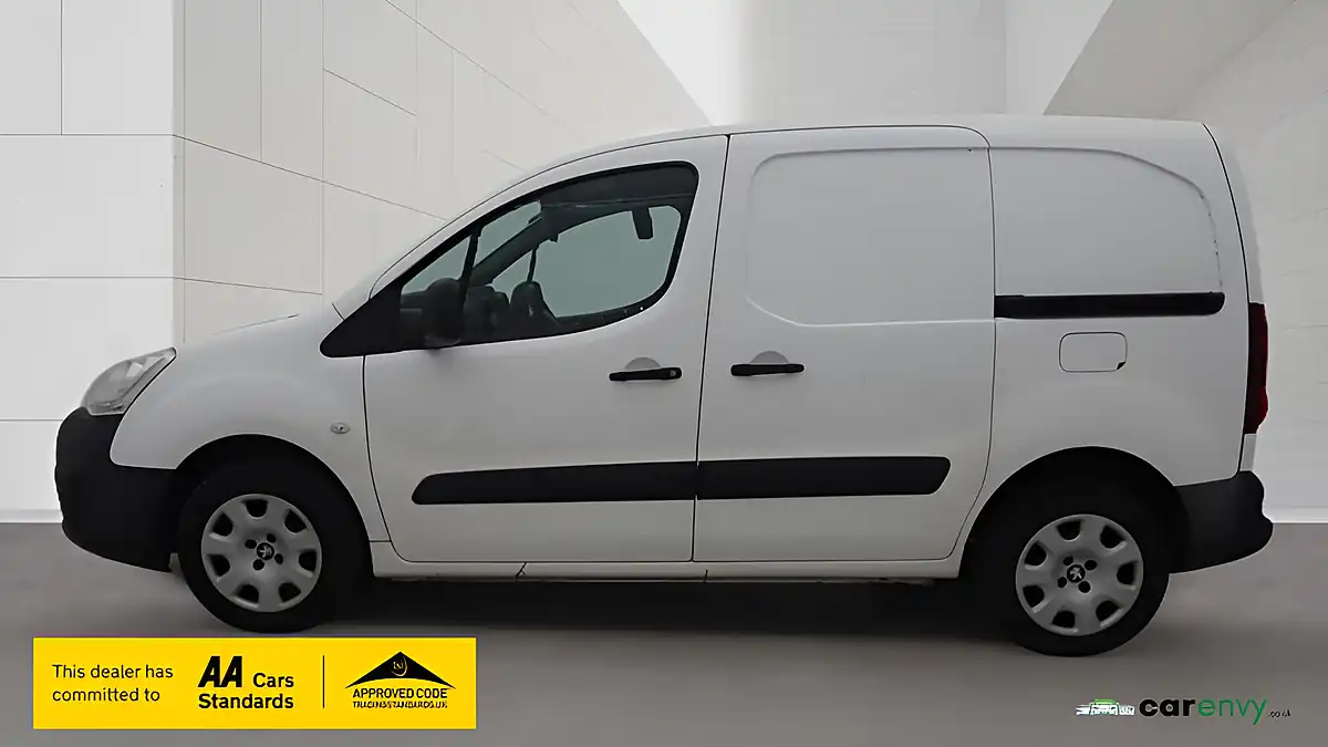Used 2017 Peugeot Partner Professional White - Interior and Exterior details 4