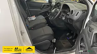 Used 2017 Peugeot Partner Professional White - Interior and Exterior details 9