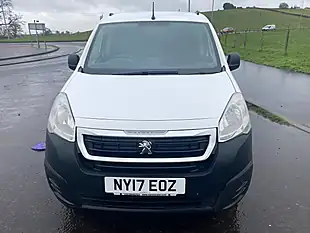 Used 2017 Peugeot Partner Professional White - Interior and Exterior details 10