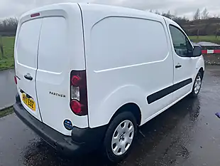 Used 2017 Peugeot Partner Professional White - Interior and Exterior details 3