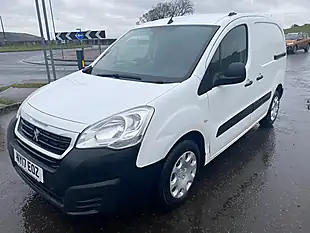 Used 2017 Peugeot Partner Professional White - Interior and Exterior details 9