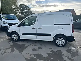 Used 2017 Peugeot Partner Professional White - Interior and Exterior details 8