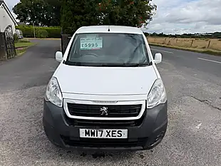 Used 2017 Peugeot Partner S White - Interior and Exterior details 10