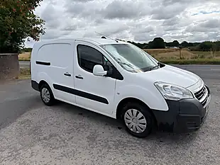 Used 2017 Peugeot Partner S White - Interior and Exterior details 2