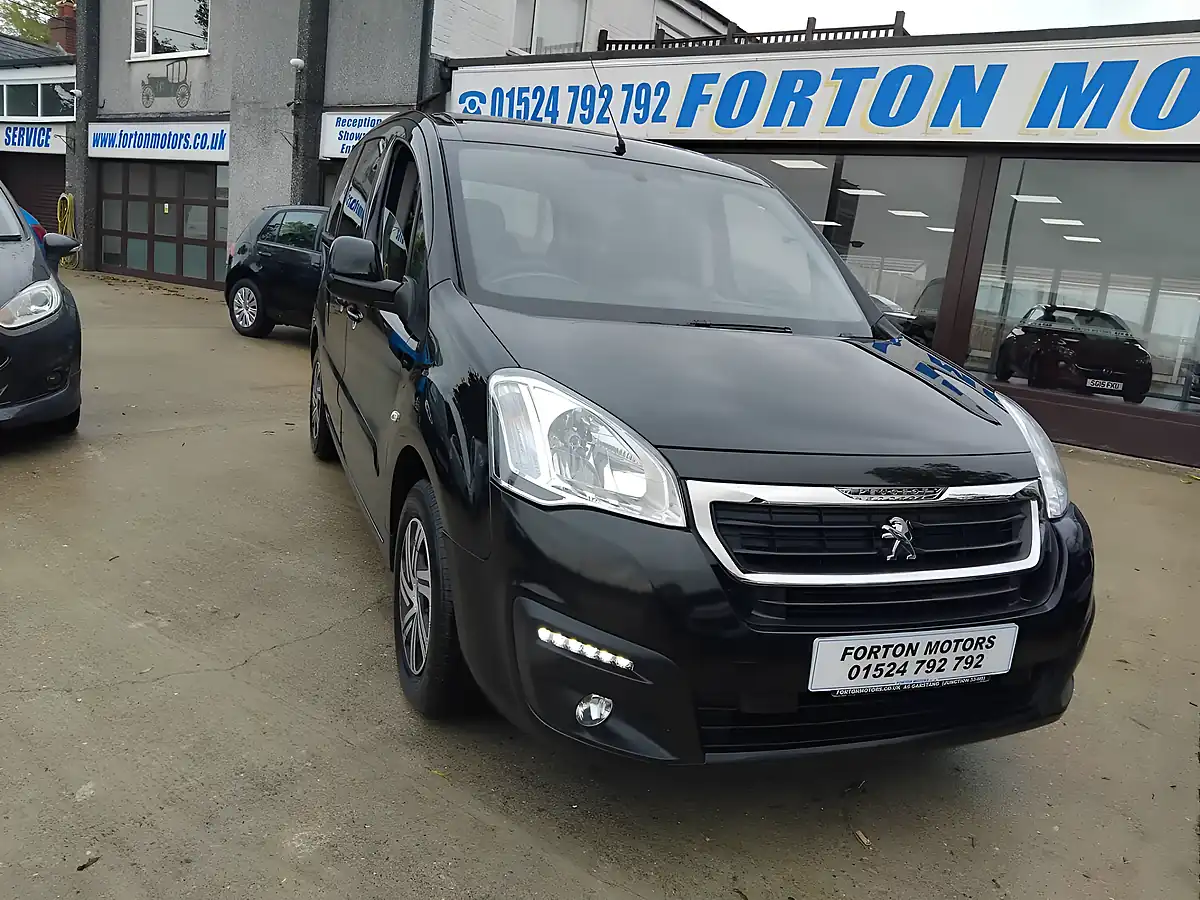 Used 2017 Peugeot Partner Tepee Active Black - Interior and Exterior details 2