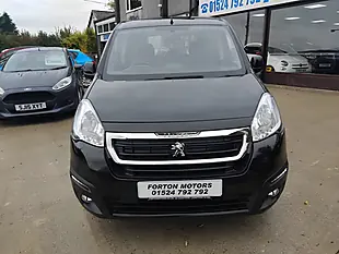 Used 2017 Peugeot Partner Tepee Active Black - Interior and Exterior details 3
