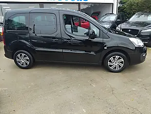 Used 2017 Peugeot Partner Tepee Active Black - Interior and Exterior details 8