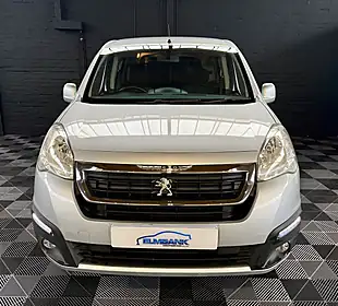 Used 2017 Peugeot Partner Tepee Allure Metallic Silver - Interior and Exterior details 9